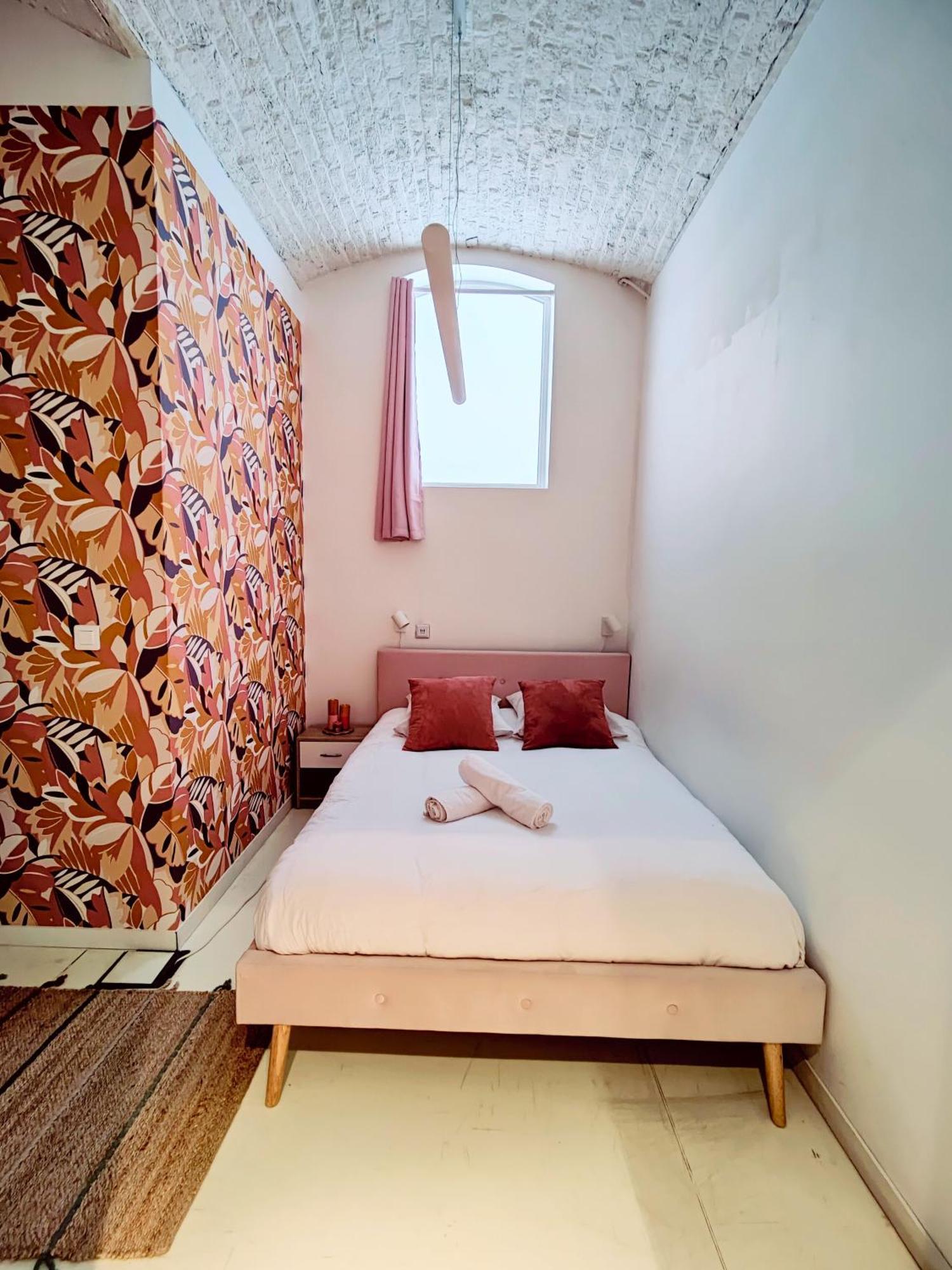 Appartement Spacieux Et Calme, 3 Chambres, Ideal Familles Et Professionnels, Vieux Lille Apartment *